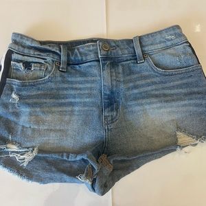 EUNINA jean shorts with navy and blue stripes, size M, great condition